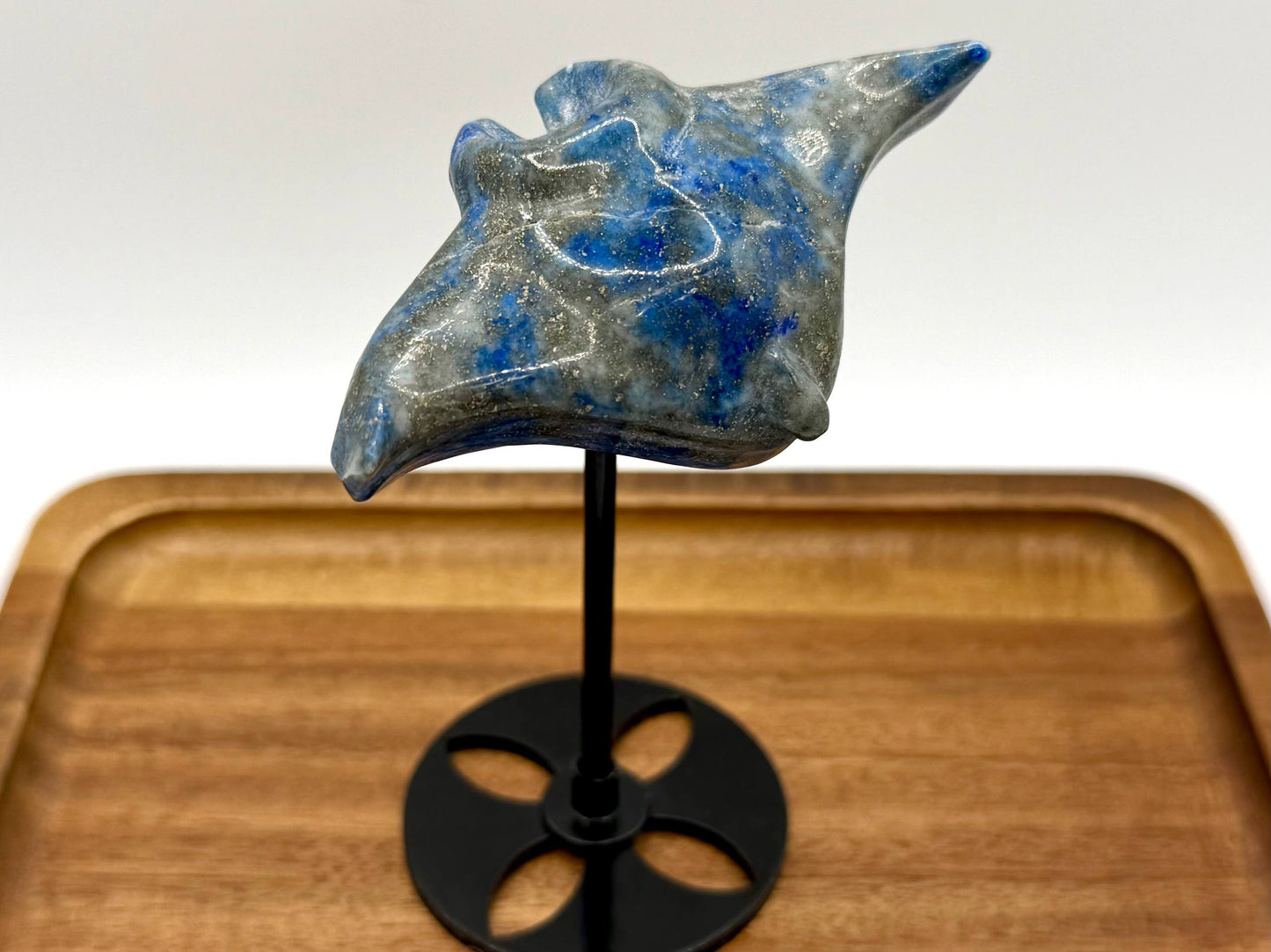 Manta Ray | Crystal Carving